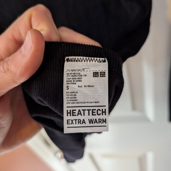 Uniqlo Heattech Extra Warm Turtlenecks 3x - Picture 10 of 10